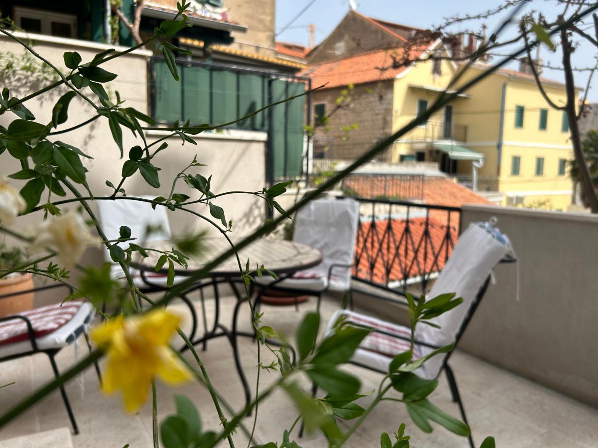 Guesthouse Fjaka Split Exterior foto